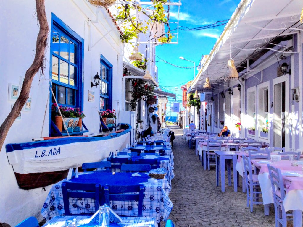 Greek vibes in Bozcaada streets