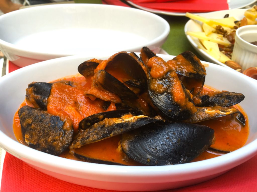 Mussel stew, Dalmatian cuisine in Kotor