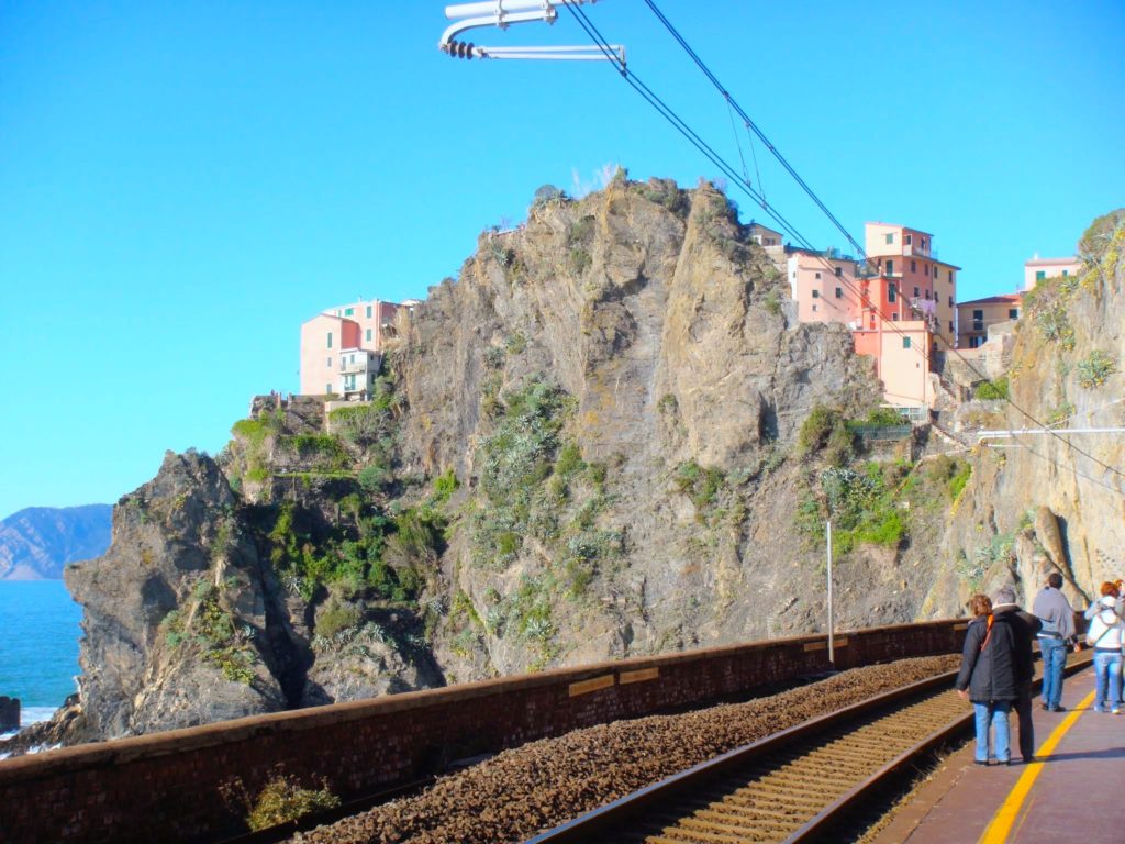 Best way to go to Cinque Terre is by train.